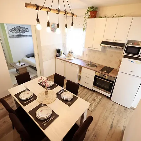Rustica Apartment